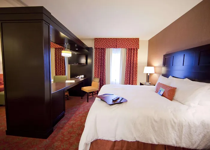 Hampton Inn & Suites By Hilton Seattle/